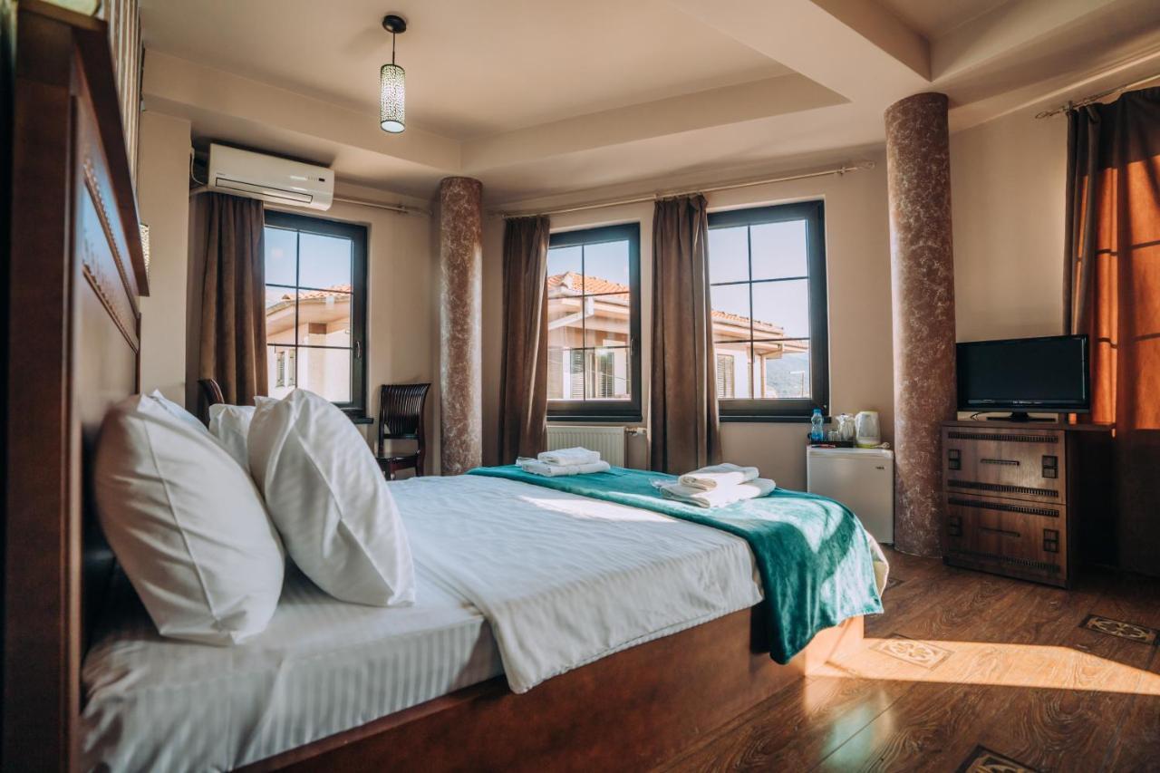 Villa Sara Lake View Ohrid Exterior foto